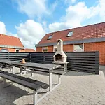 Two-bedroom In Hvide Sande * Bjerregård