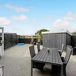 Two-bedroom In Hvide Sande Apartamento