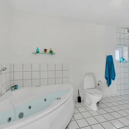 Two-bedroom In Hvide Sande Daire *