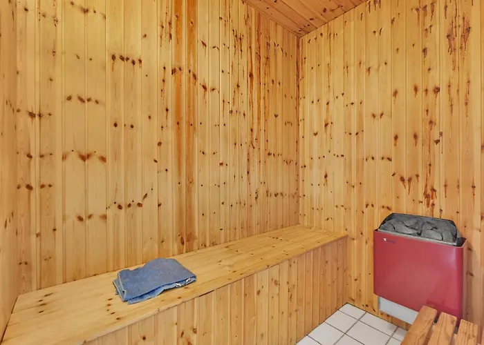 Two-bedroom In Hvide Sande شقة Bjerregård