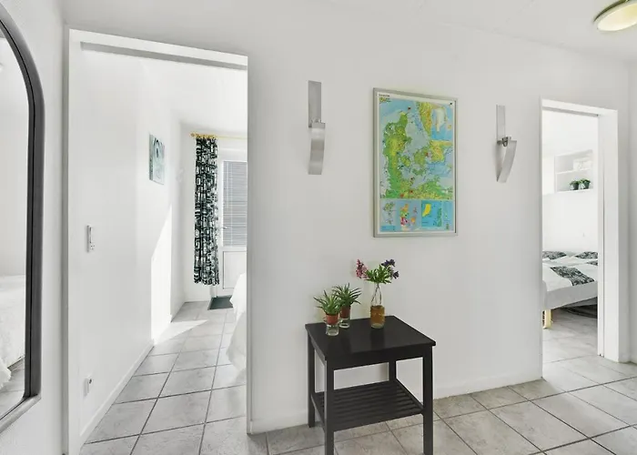 Two-bedroom In Hvide Sande Bjerregård