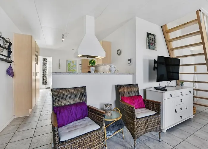 Two-bedroom In Hvide Sande 公寓
